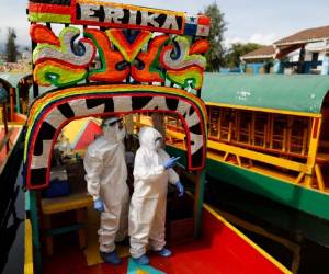 México, de 128 millones de habitantes, es el cuarto país más enlutado por el nuevo coronavirus con 73.493 fallecidos y casi 700.000 contagiados, aunque su tasa de mortalidad por 100.000 habitantes es la decimocuarta del mundo.