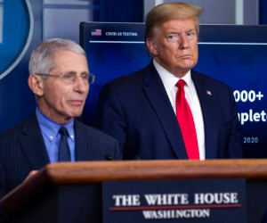 El presidente Trump sostuvo que la gestión de Fauci durante la pandemia será algo crucial para definir su puesto.