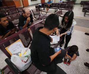 Gobierno afirma que ha activado los protocolos para garantizar atención a migrantes retornados.