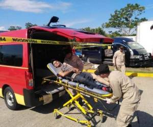 Afortunadamente los heridos no presentaban lesiones graves y fueron trasladados a un centro asistencial. Foto: Cortesía