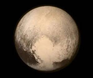 La decisión, no obstante, fue objeto de disputas, y desde entonces su regreso al listado de planetas es defendido por múltiples astrónomos.