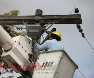 El 93% de los ingresos por venta de energía la ENEE los destina para la compra a los generadores privados.