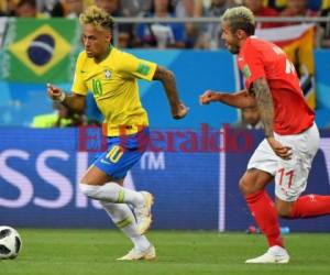 Neymar es titular en el debut de Brasil ante Suiza en el Mundial Rusia 2018. (AFP).