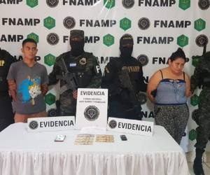 La pareja fue remitida a la Fiscalía de turno, donde se les iniciará un proceso penal.