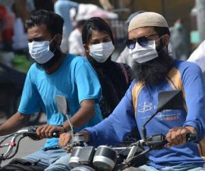 La letalidad de la enfermedad, que sigue acelerándose, es sin embargo débil en este país con estructuras sanitarias insuficientes. Foto: AFP.