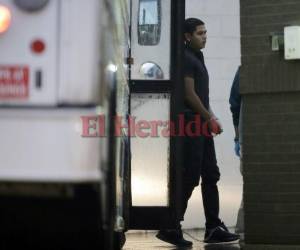 En las últimas semanas, más de 2,300 menores fueron separados de sus familias debido a la política de “tolerancia cero” en la que personas enfrentarán cargos para enjuiciarlas por ingresar en forma ilegal en Estados Unidos.