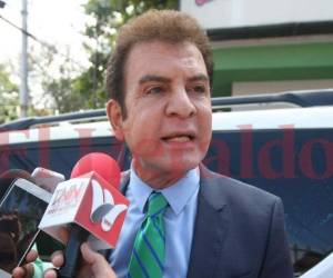 Salvador Nasralla durante una entrevista. Foto EL HERALDO