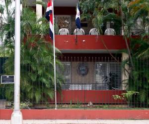 Se trata de una decisión arbitraria, evidentemente adoptada bajo presión y sin tener en consideración los intereses nacionales y de ese pueblo hermano, señaló la declaración.