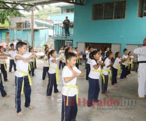 Para los niños es un gran ejercicio que los mantiene en buena condición física. Foto: Efraín Salgado/ EL HERALDO
