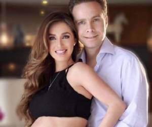 La actriz y cantante Anahí tiene un hijo con Manuel Velasco Coello, gobernador de Chiapas, México. (Foto: Redes)