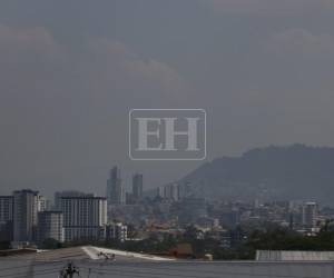 Este sábado 23 de mayo, Tegucigalpa registró las peores condiciones de calidad del aire en lo que va del 2026, alcanzando la categoría de “Muy Insalubre”, según reportes del Sistema Municipal de Gestión de Riesgos (SIMGER) de la Alcaldía Municipal del Distrito Central (AMDC).