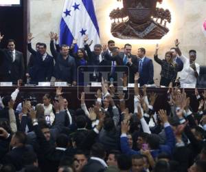 La actual gestión del Congreso Nacional, bajo la presidencia de Tomás Zambrano, completó el miércoles 25 de marzo sus primeros 60 días con un nuevo ritmo de trabajo, marcando una drástica diferencia de los registros anteriores. A continuación el contraste.