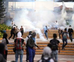 Grupos universitarios han emprendido una serie de protestas y tomas desde hace dos semanas en la UNAH, foto: Johny Magallanes / EL HERALDO.