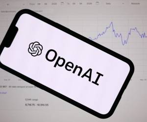 Con Dots, OpenAI busca competir con las soluciones de asistentes y agentes de empresas como Meta.