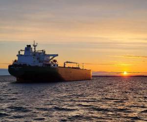 Los buques fueron sancionados por la Unión Europea por evadir los controles de la Organización Marítima Internacional (OMI) y los convenios internacionales.