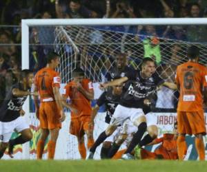 El equipo progreseño rompió la historia al ganar el título de la Liga Nacional.