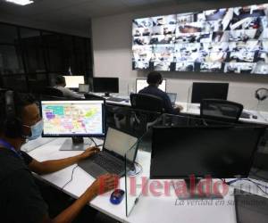 En la plataforma ALHO VOZ casi solo laboran jóvenes. Foto: Jhony Magallanes/El Heraldo