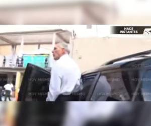 Momentos mientras llegaba el nuevo presidente de Honduras, Nasry Asfura.