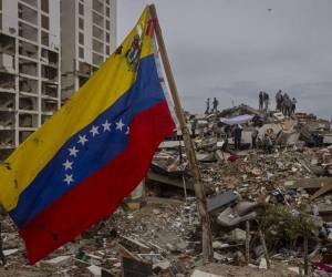Hasta el jueves 25 de junio, un día después de los sismos, había al menos 157 personas desaparecidas, según cifras oficiales.