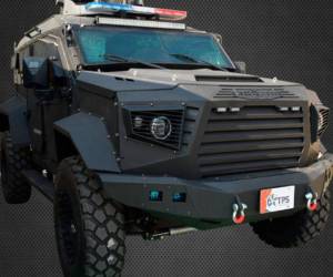 Esta es una Black Mamba Sandcat en su versión estándar. Estos vehículos empezarán a ser operados por la Policía de Honduras.