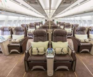 El avión Airbus A340 VIP con solo 90 asientos que pueden convertirse en cama en cualquier momento del viaje; la nave tendrá la misión de que estrellas viajen de la manera más comoda posible.