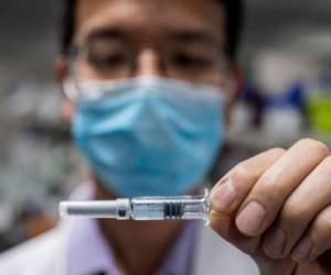 El laboratorio estadounidense Moderna anunció resultados prometedores de una vacuna experimental contra el covid-19. Foto: AFP.