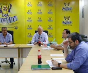 La Liga Nacional tendrá una reunión con los 10 equipos para debatir la propuesta.