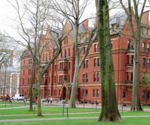 La Universidad de Harvard, ubicada en Boston, repite este año como la mejor del mundo, que no se ha movido desde hace 16 años. (Foto: One Magazine)
