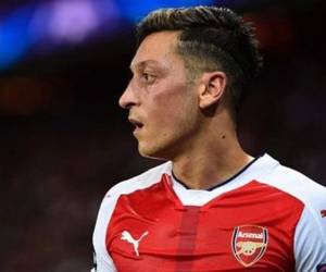Mesut Özil, volante del Arsenal.
