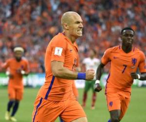 Arjen Robben anotó en el triunfo de Holanda (Foto: Agencia AFP)