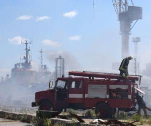 El acuerdo de Estambul no impidió que Rusia siguiera bombardeando la línea del frente durante el fin de semana, dijo el domingo la presidencia ucraniana.