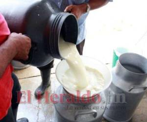 Se prevé que hoy productores y procesadores, luego de la reunión, firmen un acuerdo final del nuevo costo de venta por litro de leche.