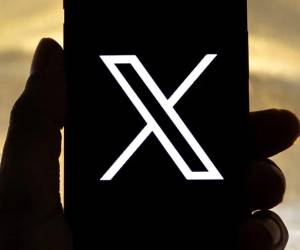 La red social estuvo caída varios minutos, según lo reportado por los usuarios.