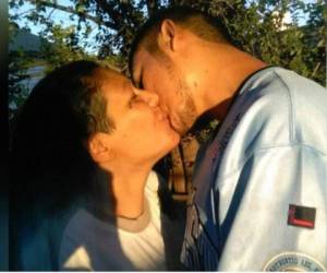 20 años después de que su madre lo abandonara, Caleb la buscó y se enamoró de ella.