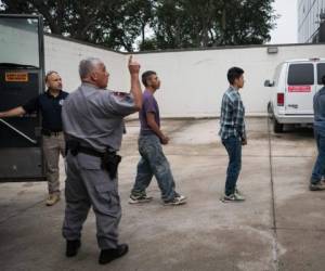 El acuerdo menciona que México aceptaría la devolución y procesaría las solicitudes del estatus de refugiado. Foto: Agencia AFP