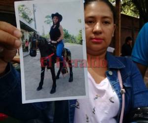 Merlín Cristel Varela, de 16 años de edad, es estudiante del Instituto Jesús Aguilar Paz de Comayagüela, capital de Honduras. Foto: Estalin Irías/EL HERALDO.
