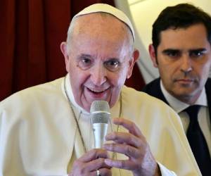 El Papa los invitó a 'ejercer la profesión con un estilo cristiano, tratando a los clientes con amabilidad y ofreciéndoles siempre una palabra agradable y de aliento, pero evitando ceder a la tentación de los chismes.