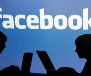 Facebook sufre caída mundial este viernes.