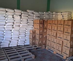 El alimento es distribuido a nivel nacional para beneficiar a más de 1.2 millones de estudiantes de los centros de Prebásica y Básica.