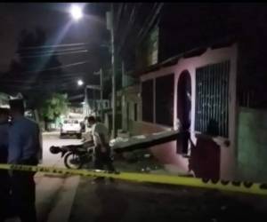 El joven murió dentro de la vivienda donde realizaban una fiesta.