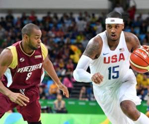 Carmelo Anthony, alero de los Nicks de Nueva York en plena acción ante Venezuela.
