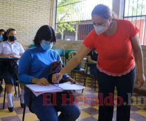 En Honduras el retorno a clases presenciales se hará una vez que los estudiantes cumplan con su esquema de vacunación, los primeros serán los mayores de 15 años que ya tienen las primeras dosis.