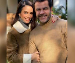 Eduardo Capetillo y su esposa, la también actriz, Biby Gaytán. Foto: @bibygaytan