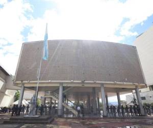 El presidente electo prometió un traspaso presidencial distinto a los hábitos históricos: la ceremonia se realizará en el Congreso Nacional.