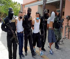 La Fuerza Nacional Antimaras y Pandillas (FNAMP) capturó a tres miembros de la Pandilla 18.