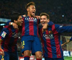 Luis Suárez, Neymar y Leo Messi formaron el tridente más explosivo del fútbol mundial. (AFP)