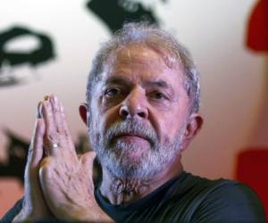 El ex presidente brasileño Luiz Inácio Lula da Silva hace un gesto durante la conmemoración del 38 ° aniversario del Partido de los Trabajadores (PT) en Sao Paulo, Brasil. Foto: AFP