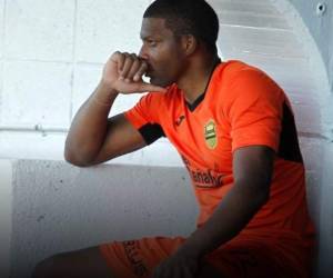 Buba López tiene una lesión muscular, según dijo su preparador físico.