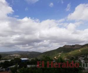 La máxima temperatura se alcanzará en la zona sur donde el termómetro llegará a los 37 grados, mientras que la más baja será en la capital con 29. Foto: Estalin Irías/El Heraldo.