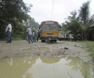 El mal estado de la vía de comunicación entre Patuca y Danlí impide la libre circulación vehicular.